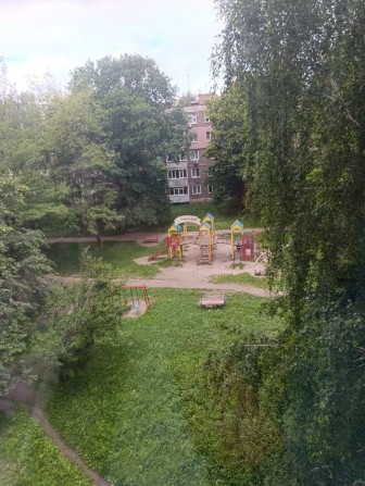 Продам 1-но кімнатну, невелику квартиру, р-н Електрона.. - фото 1