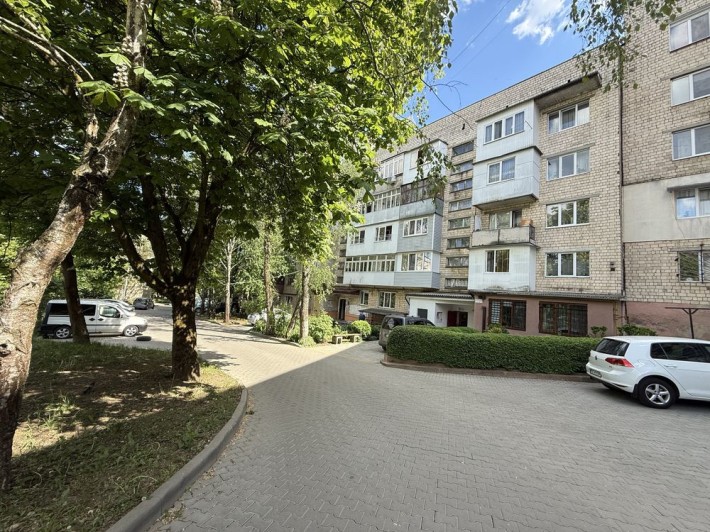4х чешка з автономним опаленням на 2му поверсі біля парку Жовтневий в Чернівцях! - фото 1