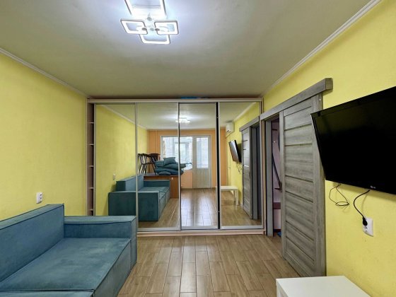 Топ-локація! Міський парк / Двокімнатна квартира,  50м2, вул. Савчука v714 Чернигов