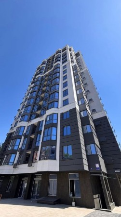 Продаж просторової 2-х кімнатної квартири - фото 1