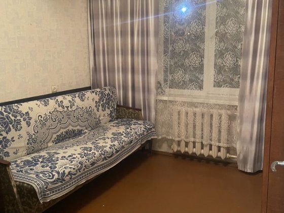 Продам трикімнатну квартиру