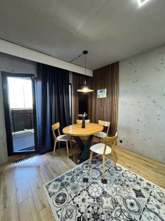«Видова квартира 54 м² | Дизайнерський ремонт | Тераса 12 м² | Дніпро» - фото 1