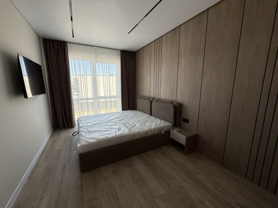 Продаж 2-кімнатної квартири 67м2 з ремонтом | Новий район