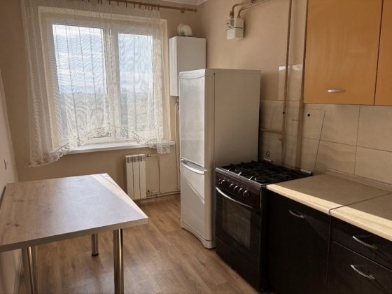 Продаж 3-кімнатної квартири в Ужгороді