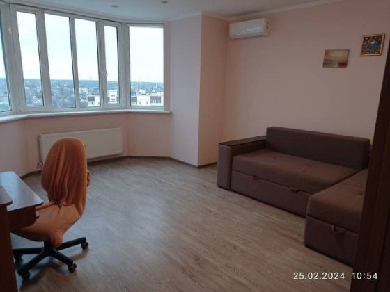 Продаж 1кімнатной 43м2 з автономним опаленням Чернигов