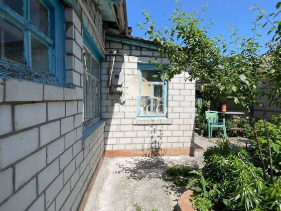 Продаж трикімнатної квартири "на землі" Черкассы