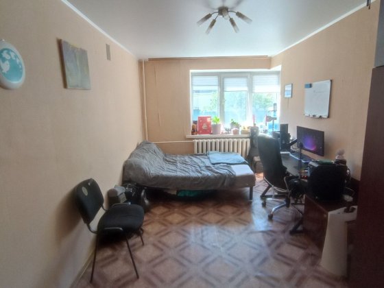 Продам 1 кімнатну квартиру вул.М.Загривного 1А. Чернігів