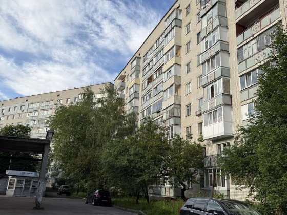 48 м2 Голливуд-Вена Продам 2 ком Чернигов