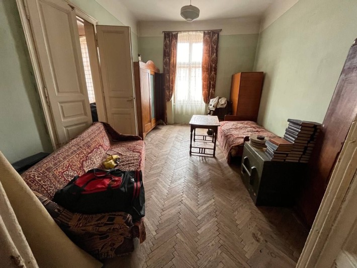 Продається 3кімн. в  центрі міста соборна площа - фото 1