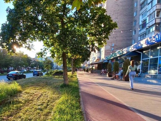 Продаж 3 кімнатної квартири – класне міcце , класне планування (р-н Лук'яненко ) Чернигов