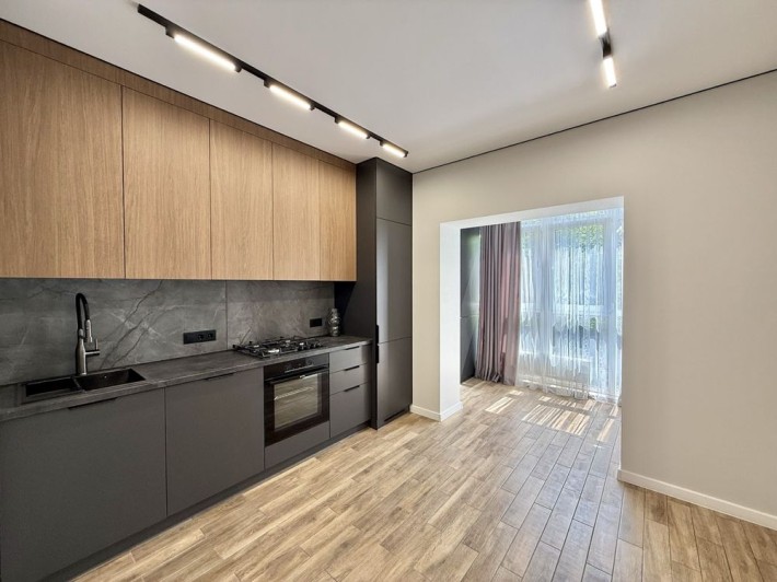 Продам 2к.квартиру з ремонтом - фото 1