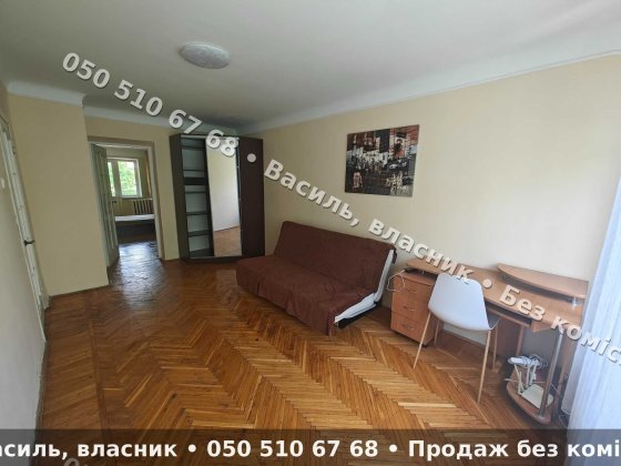 Продаж 2-кімнатної квартири біля ТЦ Майдан, 4/5 поверх, без комісії Чернівці