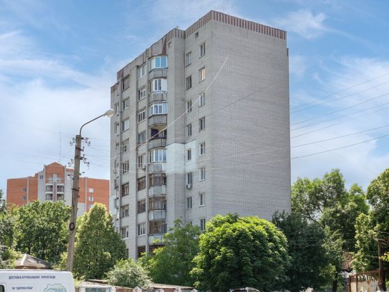 3 кімнатна 78,6 кв. м Центр міста вул. Мазепи район Круг, цегляний будинок, готова до ремонту 3 пове