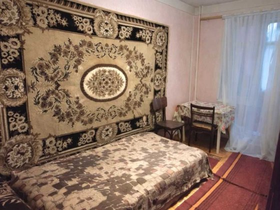 Продається 2 кімнатна "чешка" Чернівці