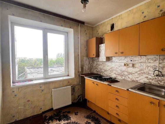 Продам затишну однокімнатну квартиру в теплому цегляному будинку Черкассы