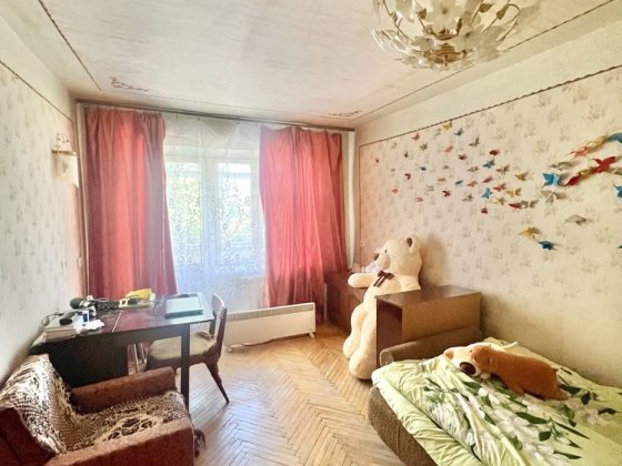 ПРОДАМ 2х кімнатну квартиру на КРУГУ! Чернігів