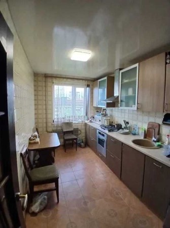 Продаж 3кімнатної квартири вул Всіхсвятська Сертифікат - фото 1