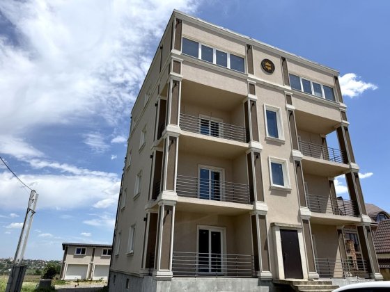 Продам 3-кімн Новобуд в клубному будинку Чернівці