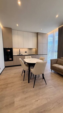 Продаж 2-кім. квартири в ЖК UZH TOWERS - фото 1