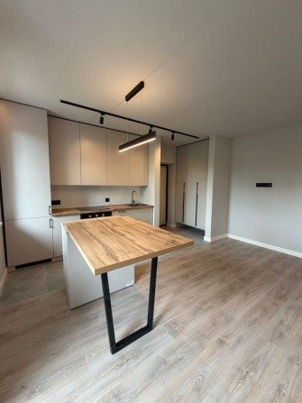 Терміновий продаж 1 кімнатної квартири в 5 хв від центру міста - фото 1