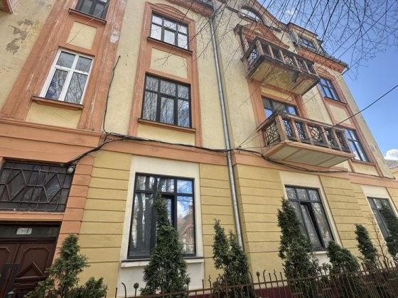 Ексклюзивна оселя в парковій зоні Чернівці
