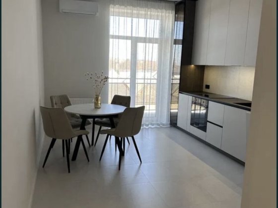 Продаж 2кім -ЖК Сторожницький