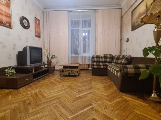 Продам  3-кімнатну квартиріу Чернігів