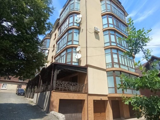 Продається 3-х кімнатна новобудова по вул. Руданського Чернівці