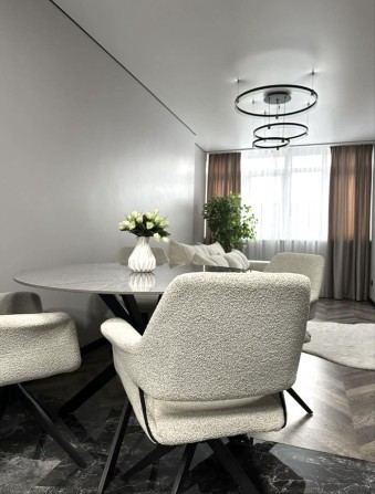 Продаж новобудови з дизайнерським ремонтом - фото 1