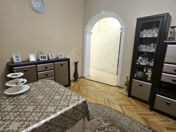 Продаж квартири центр Чернівці Чернівці