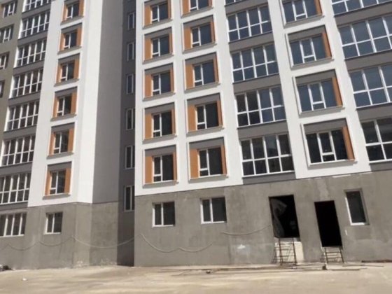 Простора 2-кімнатна квартира у новобудові в Центрі Винница