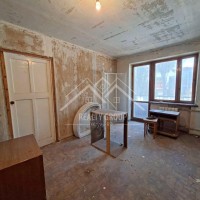 Продаж 2-к квартири під ремонт | Соцмісто | 2 поверх | пр-т Металургів Кривой Рог