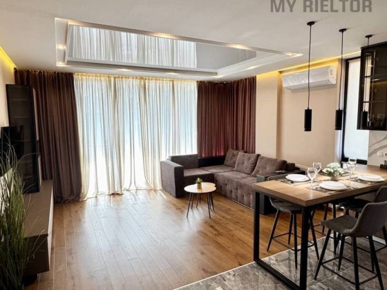Продаж 1,5 квартири по вул.Снігурського