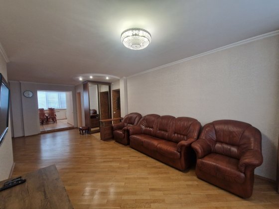 Продаж 3х кімнатної квартири. Чернигов