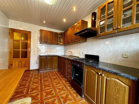 продаж 3к квартира цегла покращенка