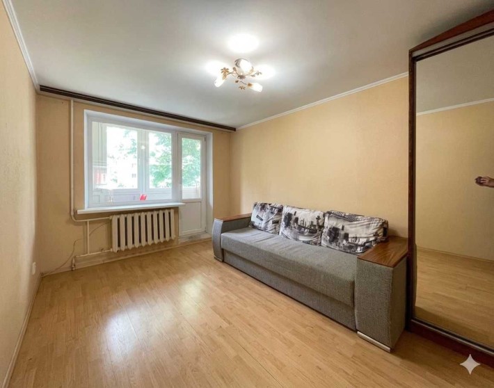 Продаж двокімнатної квартири на просп. Космонавтів - фото 1