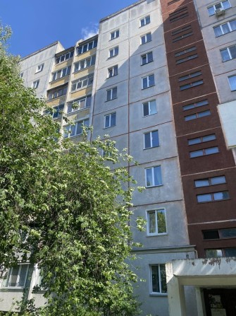 Продається 4 кімнатна квартира  ЮТ - фото 1