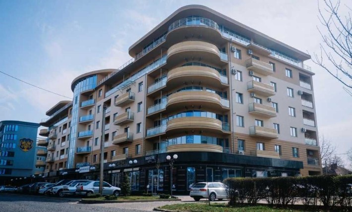 Продається 1,5 кімн .квартира на Слов"янській набережній  за гот.Ужгород! - фото 1