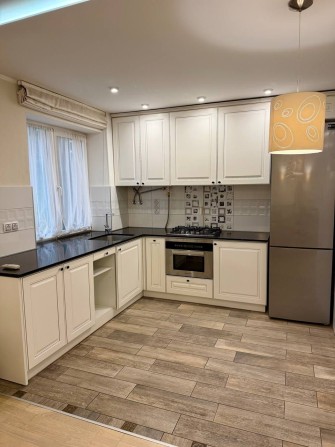 Продаж 3к в центрі з ремонтом, ключі - фото 1
