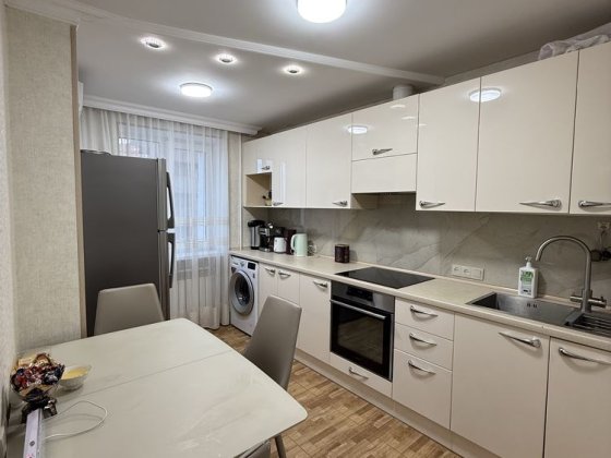 Продажа  4-комнатной квартиры на Красном Камне с видом на Днепр!