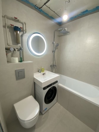 Продам 2 кімнатну квартиру в центрі - фото 1