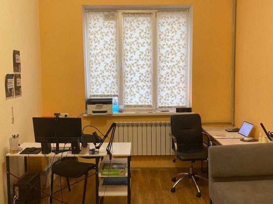 Продам 3х кімнатну квартиру вул. Івана Акінфієва