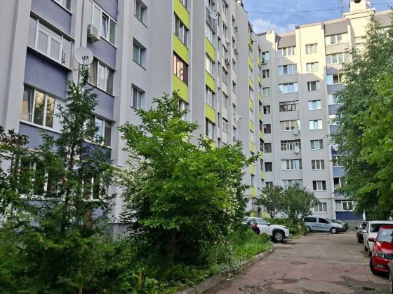 Продаж 3 кім. кв. Народицька