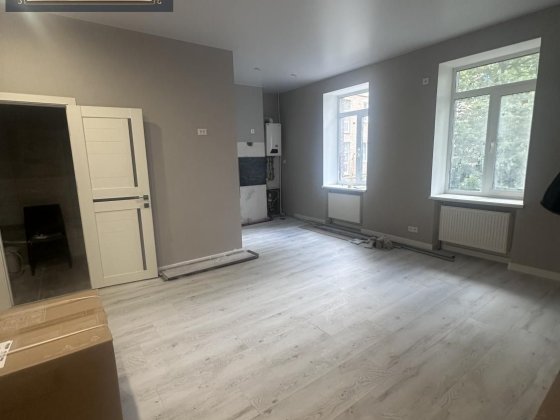 Продаж 2 кімнатної Квартири Новомиколаївка Кропивницький