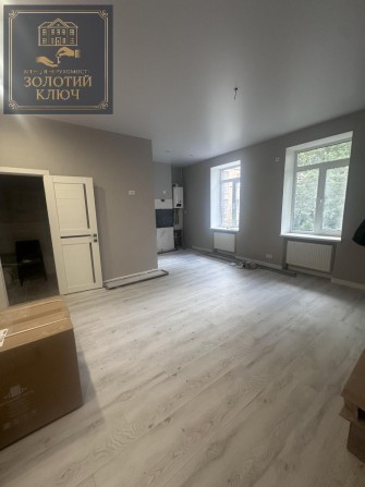 Продаж 2 кімнатної Квартири Новомиколаївка - фото 1