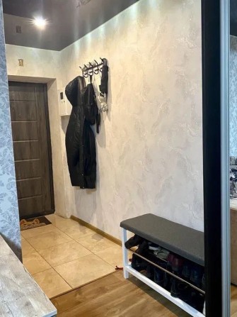 Продам 3 ком.кв . .ул Енисейская - фото 1