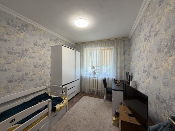 Житомир продам  квартиру Центр Житомир