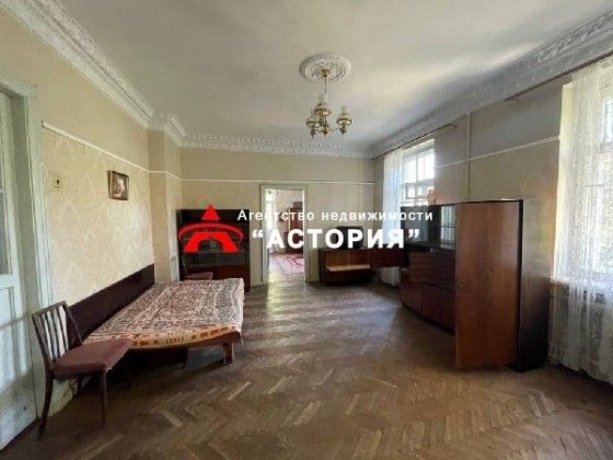 Продаж 3-кімнатної повнометражної квартири Запоріжжя
