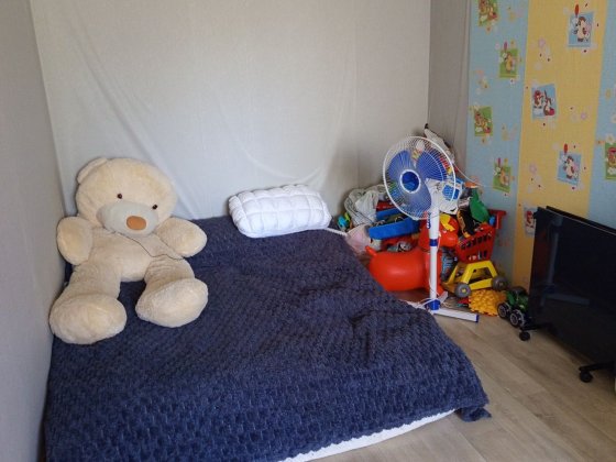 Продам 2 комн.квартиру 3/5п в п.Озерном Житомир