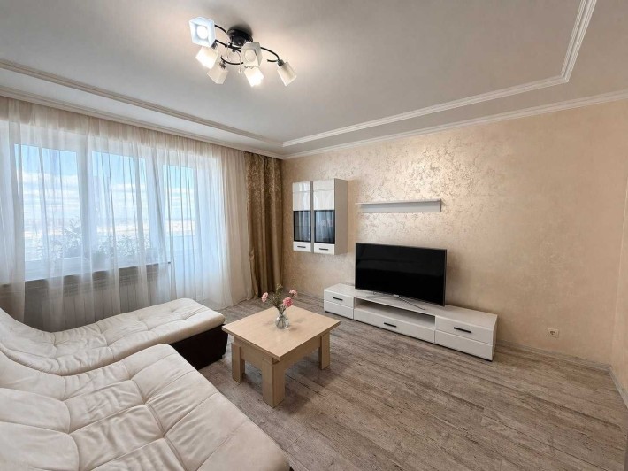 Продаж 3к квартира, Цегла, Квартира з ремонтом, меблями, технікою. Продаж по державним програмам - фото 1